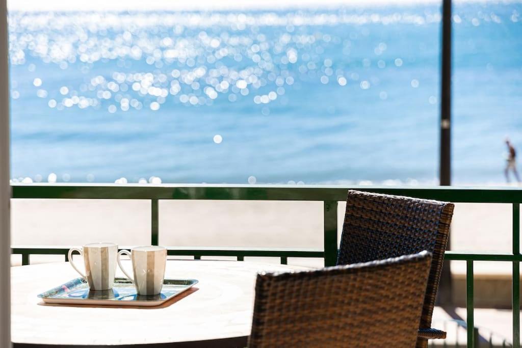 Leilighet Ensuite Mediterranean Sea Front *